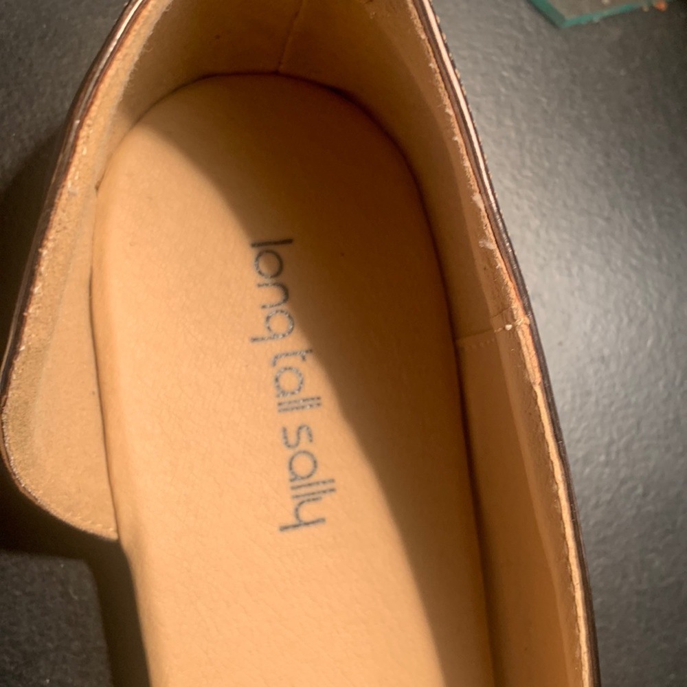 Ladies Gold flats